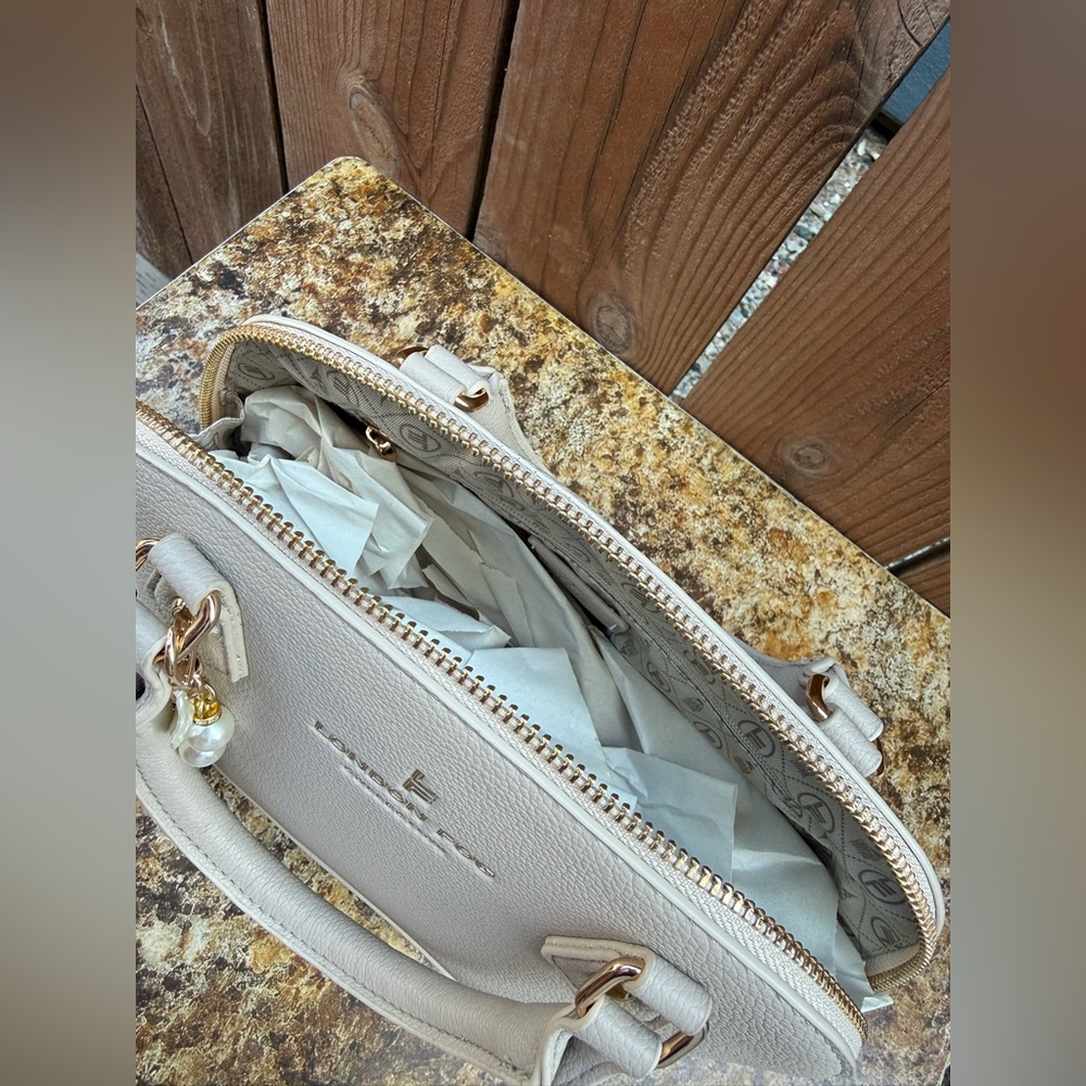 London Fog Cream EVE Dome Satchel - Picture 12 of 16
